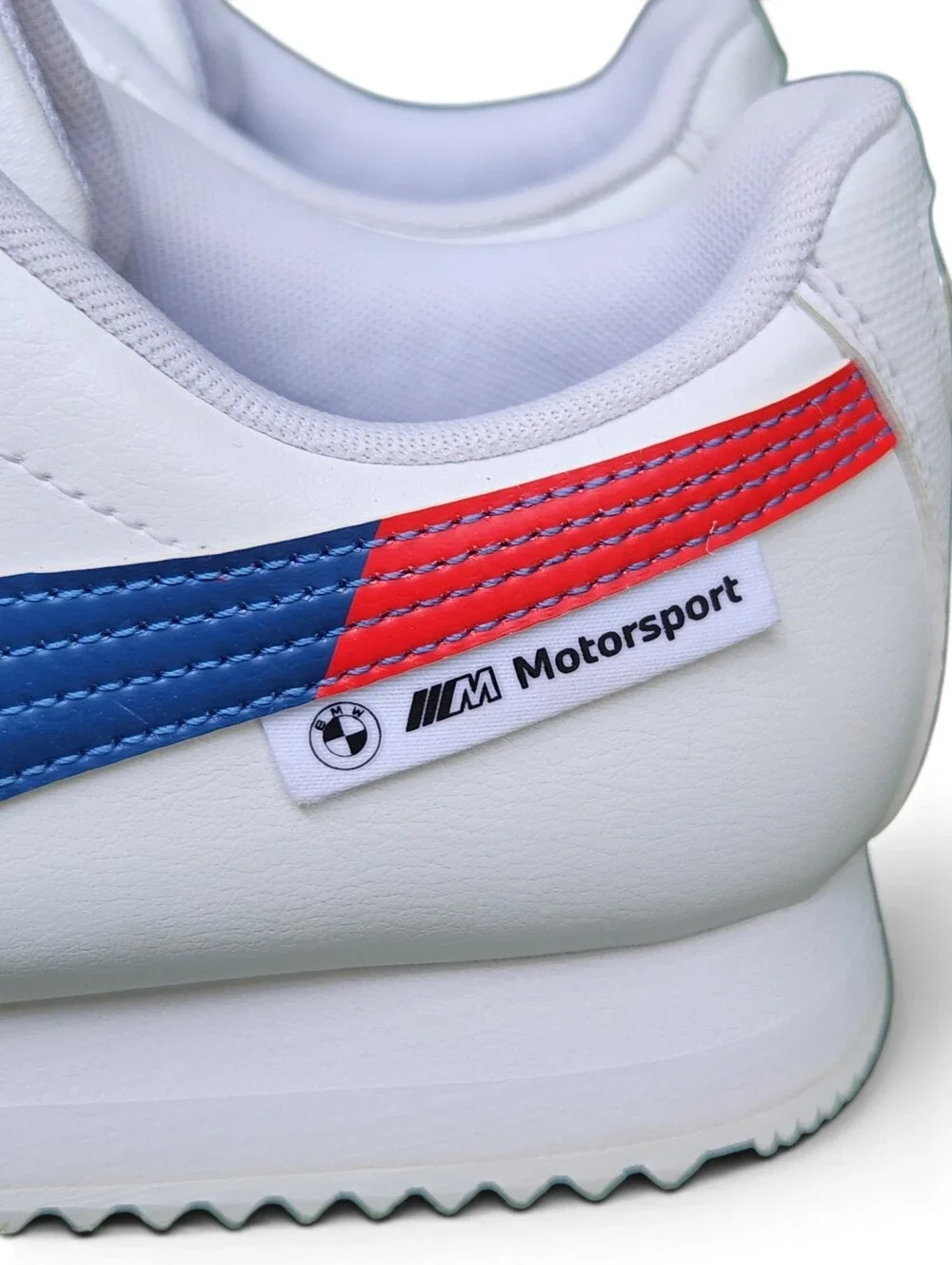 Puma BMW Motorsport Roma Classic Casual White/Blue/Red Big Boys Size 5 Youth